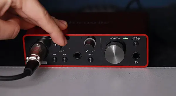 Focusrite Scarlett SOLO 3rd Gen 05