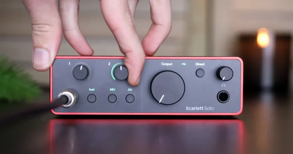 focusrite scarlett solo 4th 001