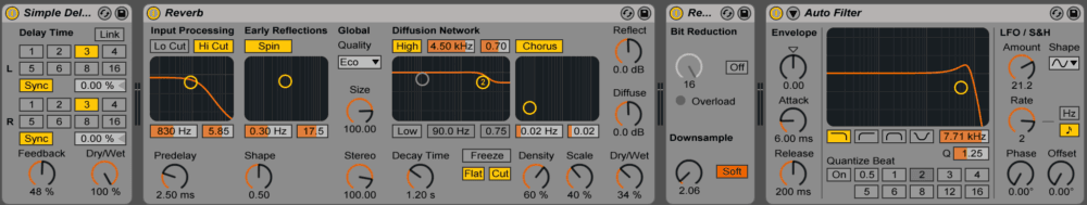 He añadido algo de reverberación, reducción de bits y un filtro de paso bajo activado por LFO. 